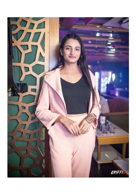 Alina Hyderabad Escort Photo 2