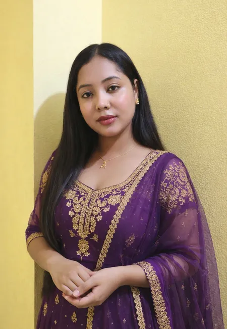 Koma Hyderabad Escort Photo 3